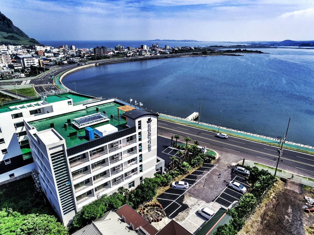 Breeze Bay Hotel Szogüpho Kültér fotó