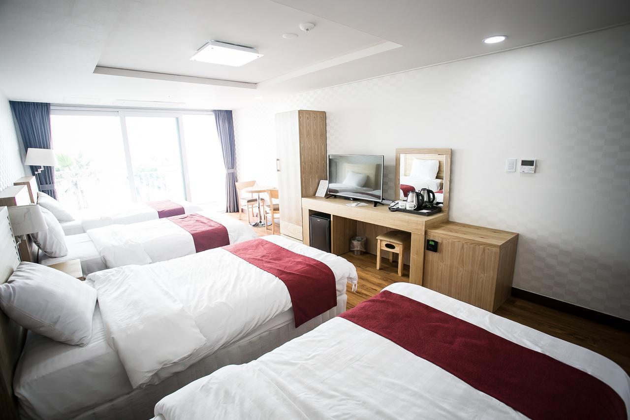 Breeze Bay Hotel Szogüpho Kültér fotó