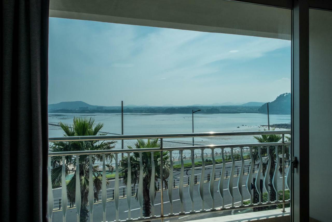 Breeze Bay Hotel Szogüpho Kültér fotó