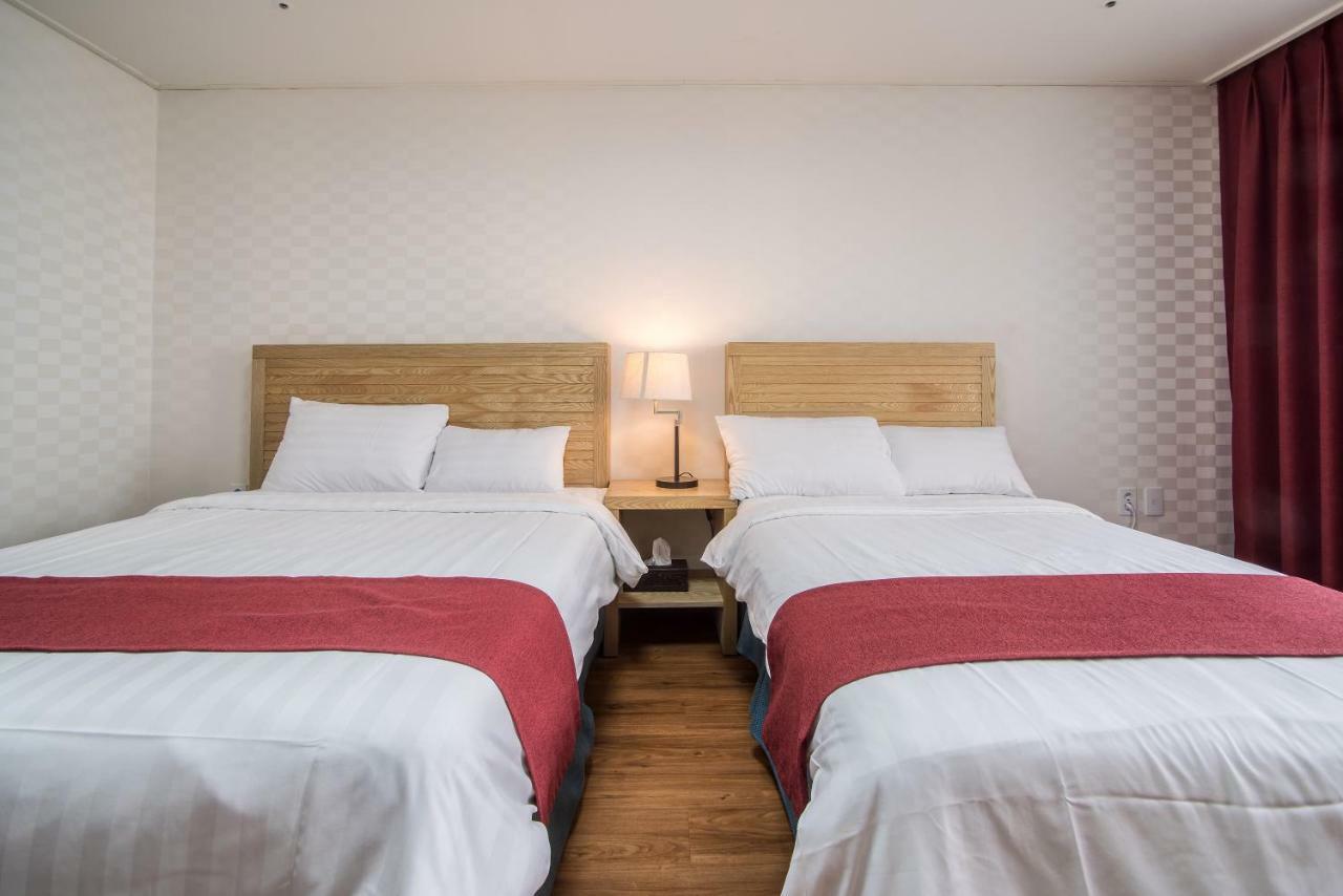 Breeze Bay Hotel Szogüpho Kültér fotó